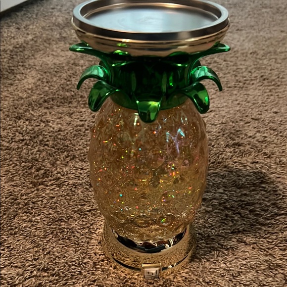 Bath & Body Works Other - Bath & Body Works pineapple light up candle holder